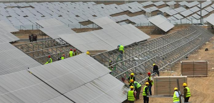 500000 kilowatt fotovoltaisk elproduktion i Yecheng, Xinjiang